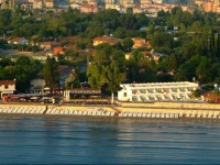 Side Beach Club 