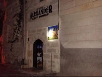 Alexander Cave House