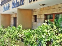 Dedeli Deluxe Hotel 