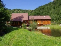 Crossline Lodge 