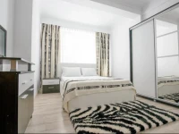 Solid House Aurel Mamaia 