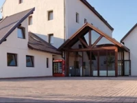 Edel House 