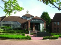 Stratford Manor - QHotels 