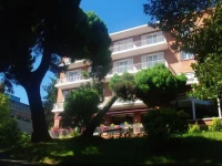 Hotel AlcГЎzar IrГєn 