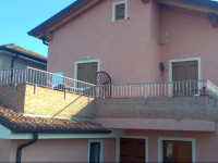 B&B By Max