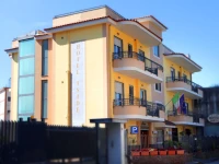 Hotel Iside 3*