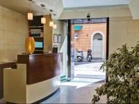 Crosti Hotel & Residence 