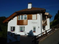 Appartamenti Valpinoi 3*