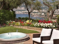 Villa Bianca Suites