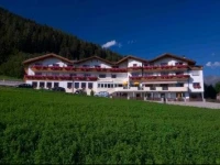 Hotel Lahnerhof 3*