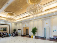 Guangzhou Crescent Moon Hotel 
