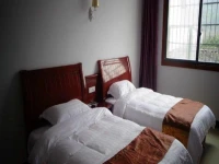 Yingtan Longhushan Sunshine Hostel 