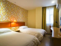 Home Inn Nanchang Bayi Square Shengzhengfu 