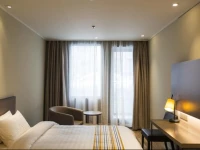 Home Inn Plus Shanghai Huaihai Road Sinan Road 