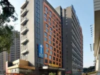Golden Peninsula Hotel 