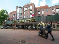 City Club Hotel 