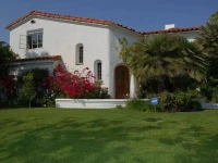 Beverly Hills Celebrity Home 4*