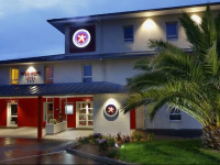 Inter-Hotel Loval