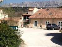 Logis HГґtel DГ©jeunez Sous LArbre