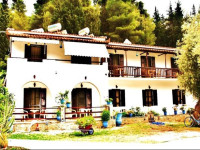 Spiros Rooms