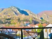 Guesthouse Lina 