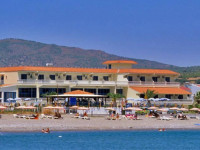 Kamari Beach