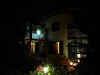 Lodge Takini 4 