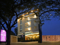 Hotel Dazzle