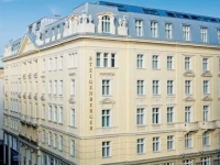 Steigenberger Hotel Herrenhof 5*