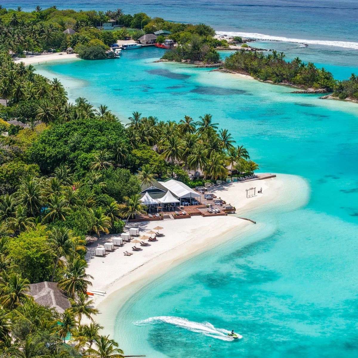 Курорт Sheraton Maldives Full Moon Resort & Spa открывает новую главу: масштабная реновация и эксклюзивное предложение для длительного проживания