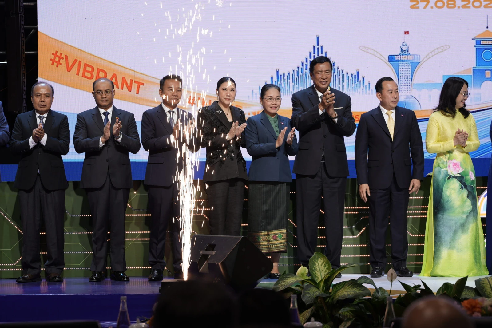 TAT укрепляет туристические связи между Таиландом и Вьетнамом на ITE HCMC 2026