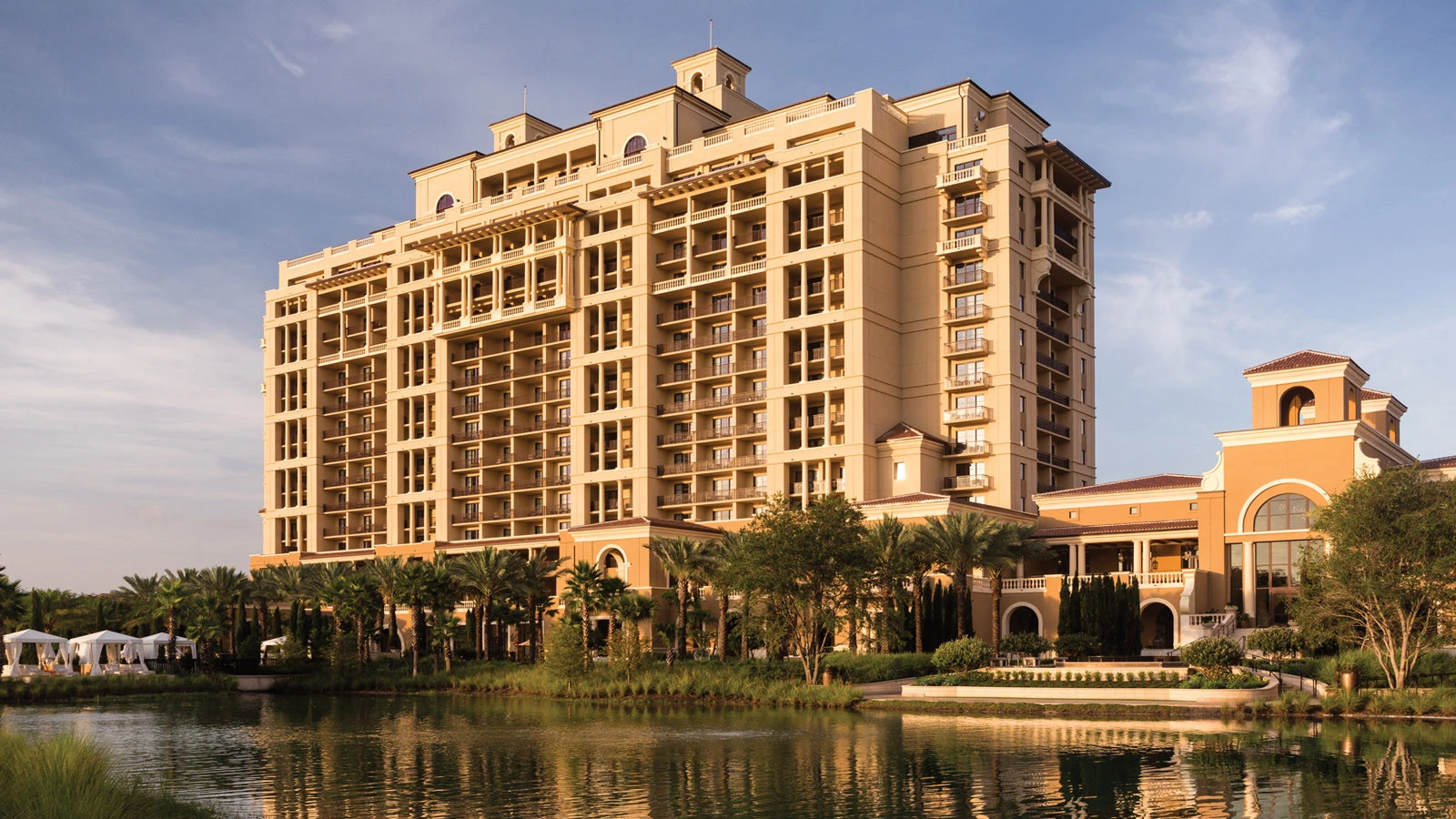 Празднование Дня благодарения в Four Seasons Resort Orlando: изысканные гастрономические предложения