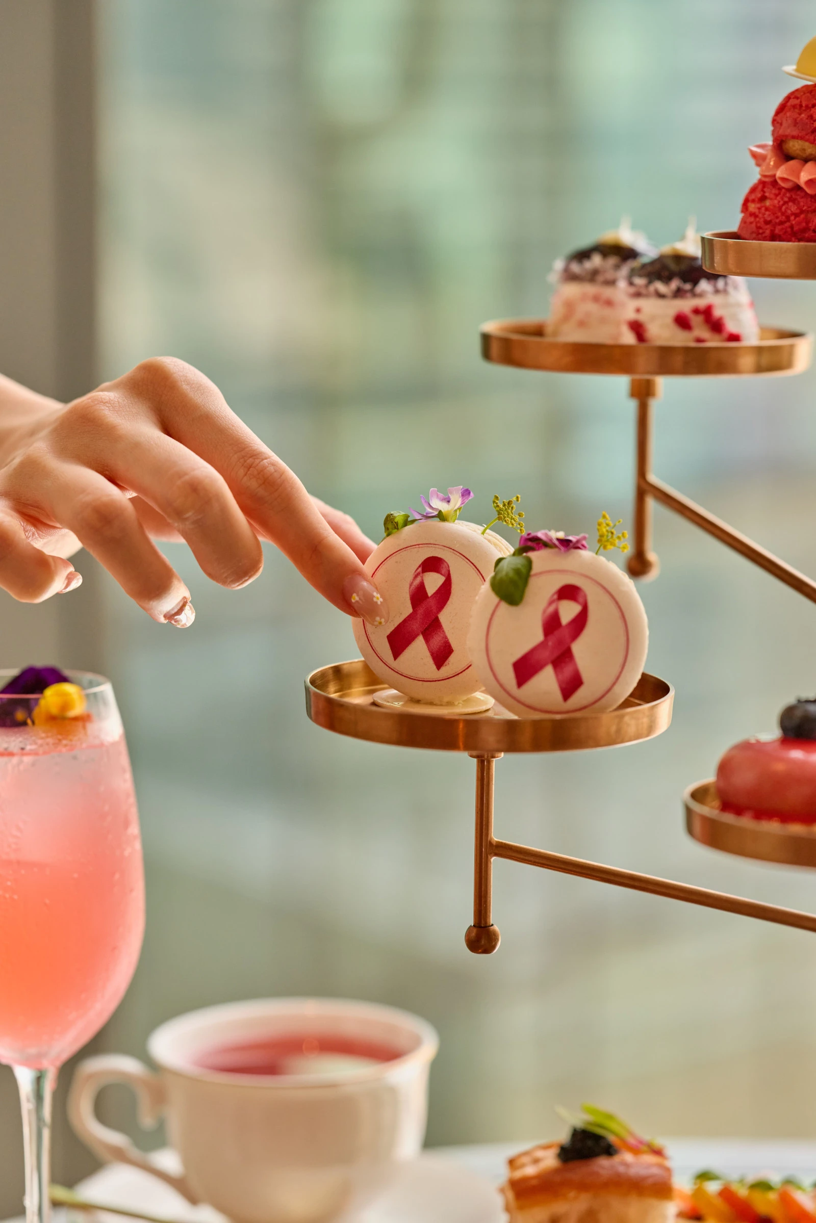Отель Four Seasons в Куала-Лумпуре представляет «Розовый октябрь» — послеполуденный чай в поддержку борьбы с раком груди