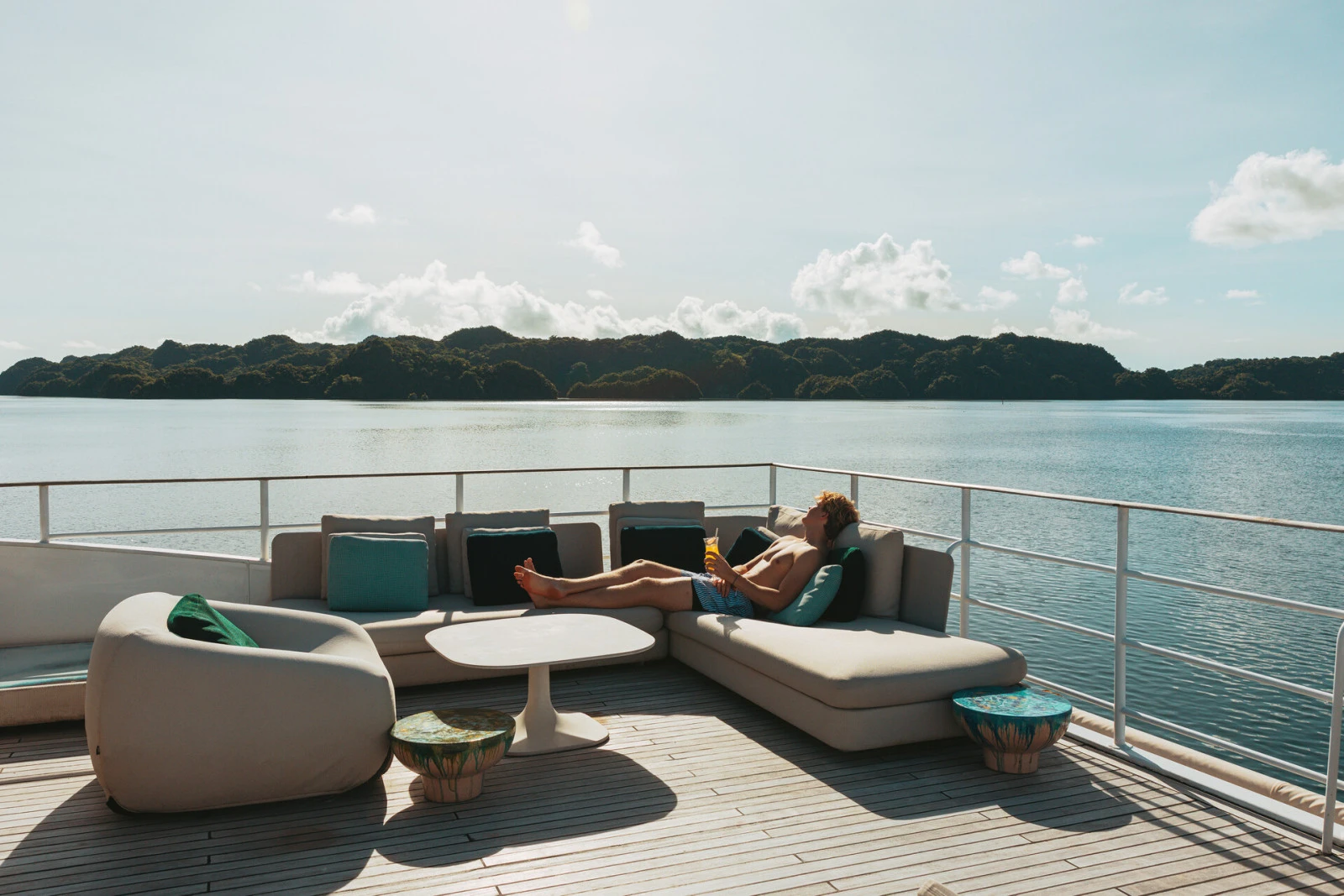 Four Seasons Explorer Palau открывает новый маршрут «Скрытый пляж» к острову Каянгел