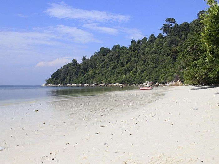 Budget Beach Resort 2*