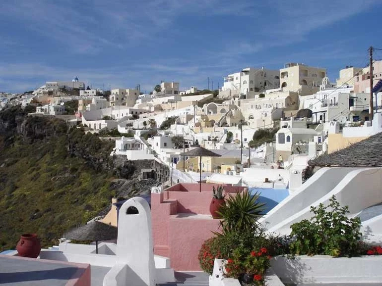 Apanemo Suites 4*