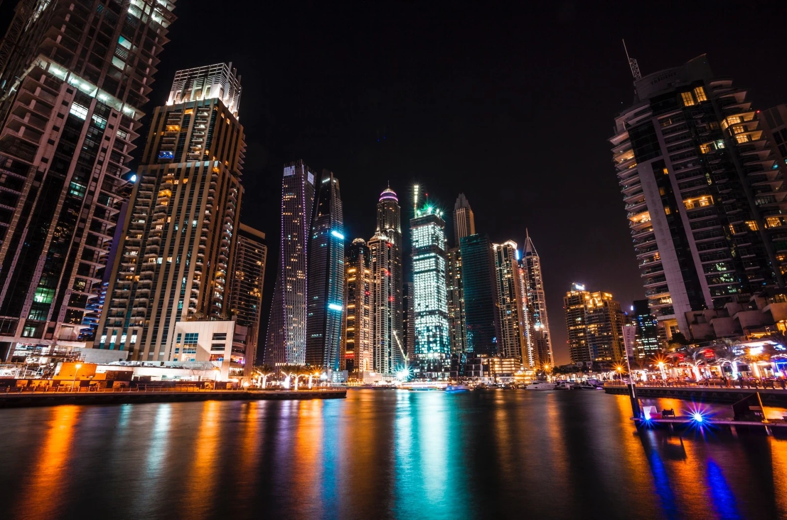 Barcelo Residences Dubai Marina 5*