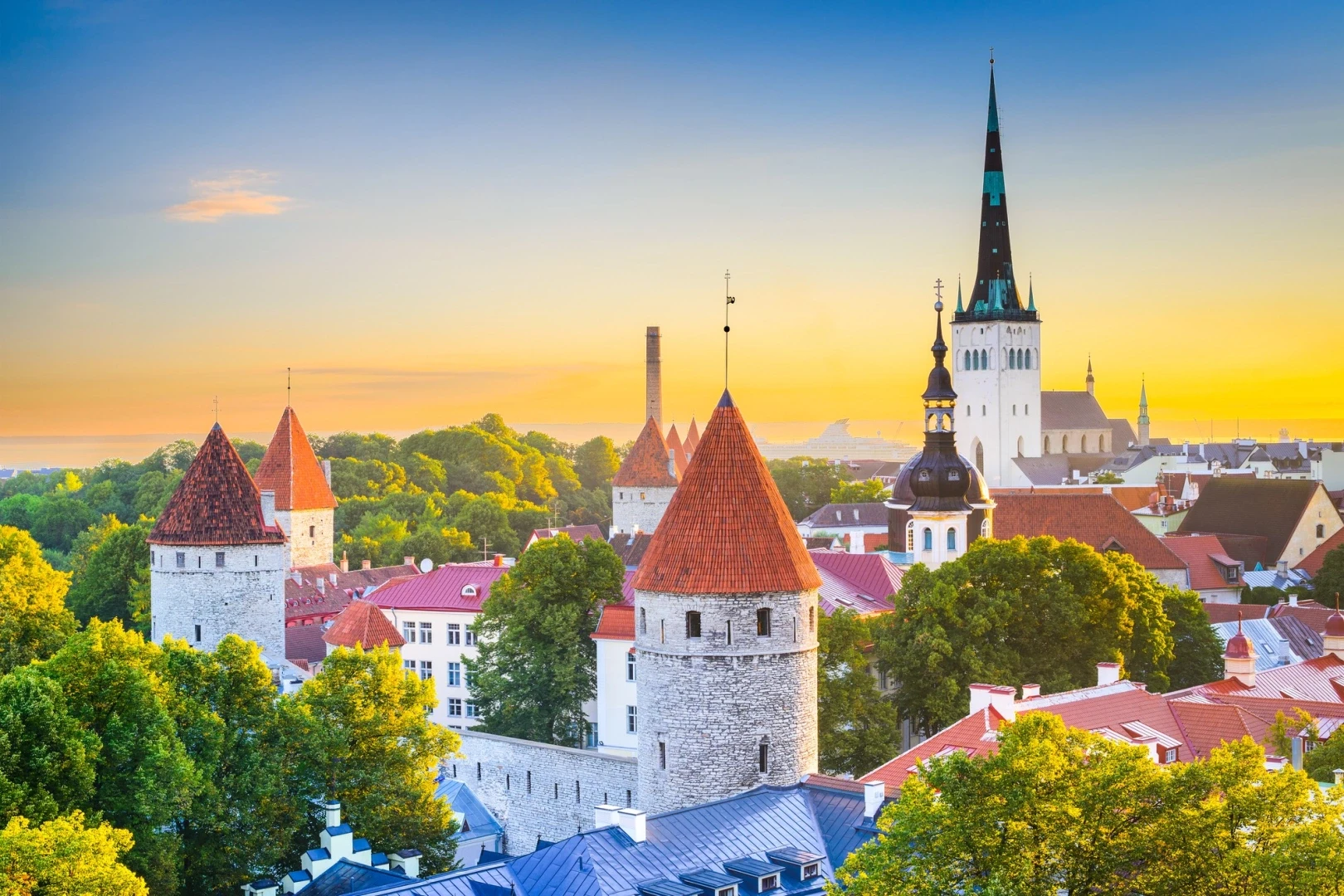 Park Inn Central Tallinn 3*