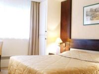  Chateau De Montvillargenne