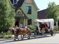  Hartzell House Bed and Breakfast