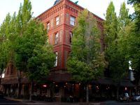  McMenamins Hotel Oregon