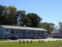  Berry Pond Motel