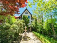  Egmont Mountain House