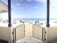  Infinity on the Beach