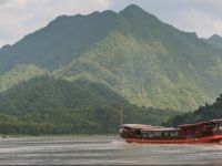  Mekong Cruises -The LuangSay Lodge & Cruises - Houei Say to Luang Prabang