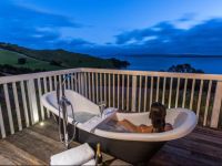  Woodside Bay Cottage