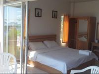  Baan Tai Backpackers