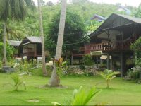  Salad Grand Bungalow & House Rental