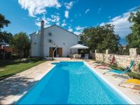  Lozovac-Gradina I Holiday Home