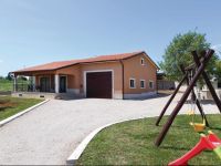  Tinjan 06 Holiday Home